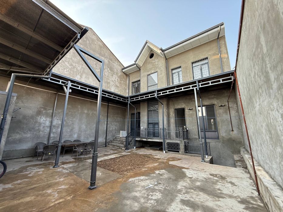 Янги 16-йилликдан зор участка сотувда 2,5 сотих 185000 бетонкадан 500м