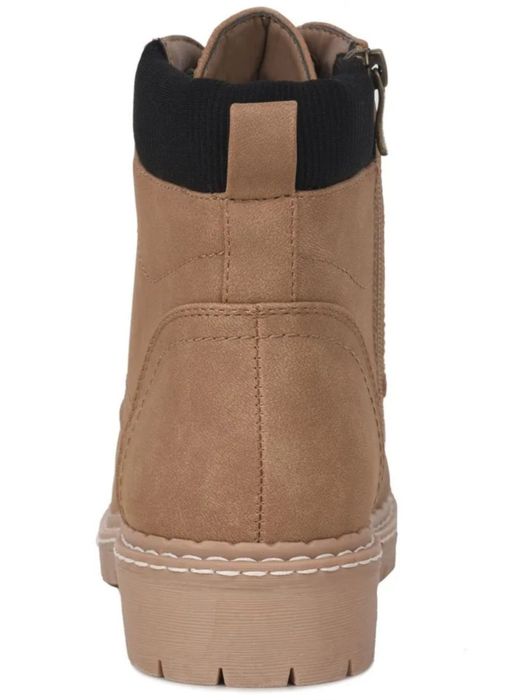 Продам новые женские ботинки