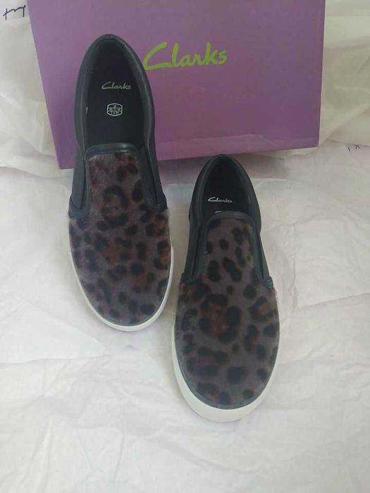 Clarks. Нови, Оригинални, естествена кожа.