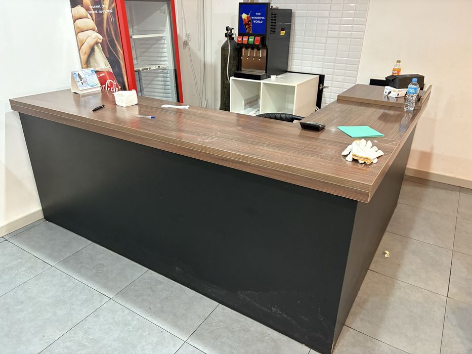 Кассовый стол, стойка