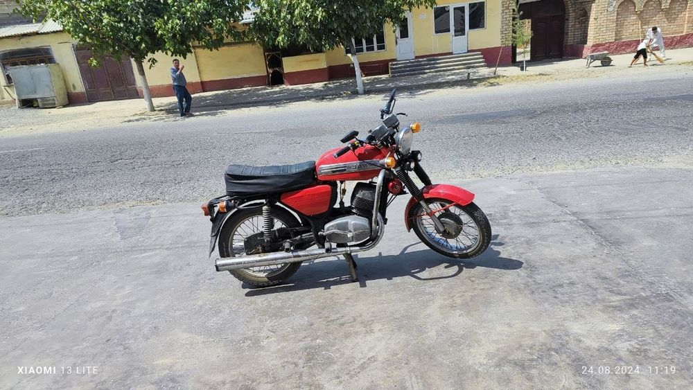 Jawa 12 v. 6 mln