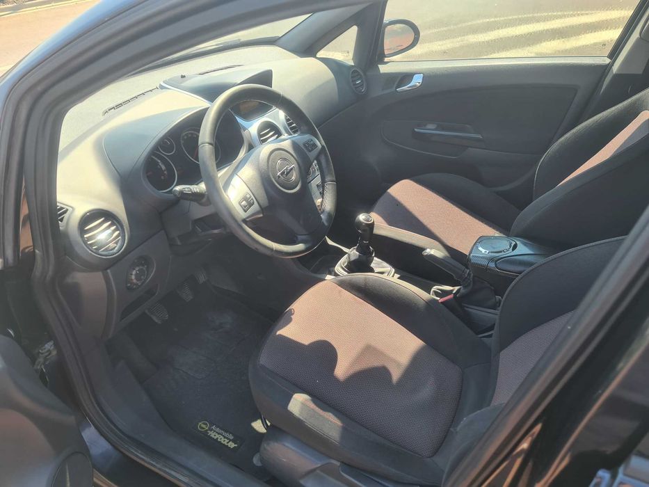 Opel CORSA S-D (din fabrică) an 21.12.2007,1.7 CDTI,6 VITEZE,239000 km