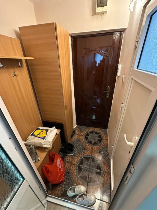 Inchiriez Garsoniera