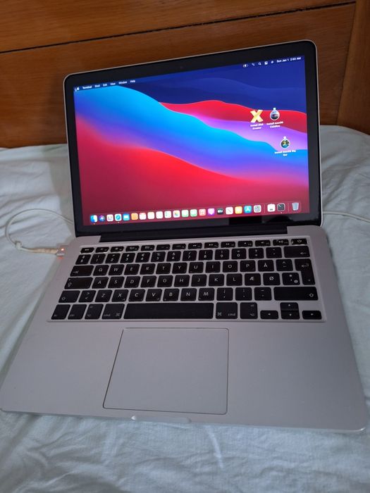 Laptop MacBook Pro i5 .