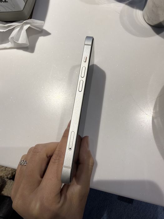 Продам IPhone 14 128GB