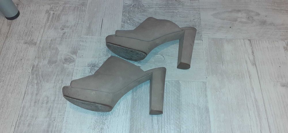 Saboti piele intoarsa bej, mas 38