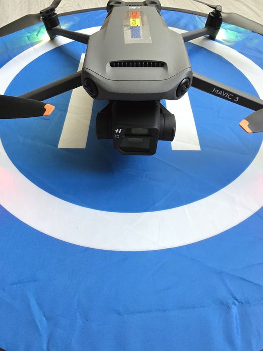 Vând sau Schimb, Drona DJI Mavic 3, Înmatriculată, Fly More Combo, RC