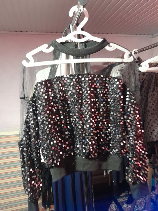 Платья кофточки  в наличии