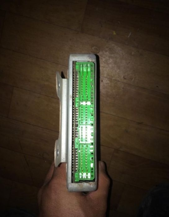 Блок управления двигателем 6G72