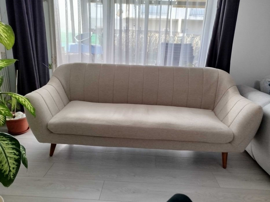 Canapele 2 și 3 persoane