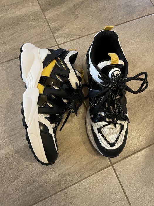 МК дамски маратонки