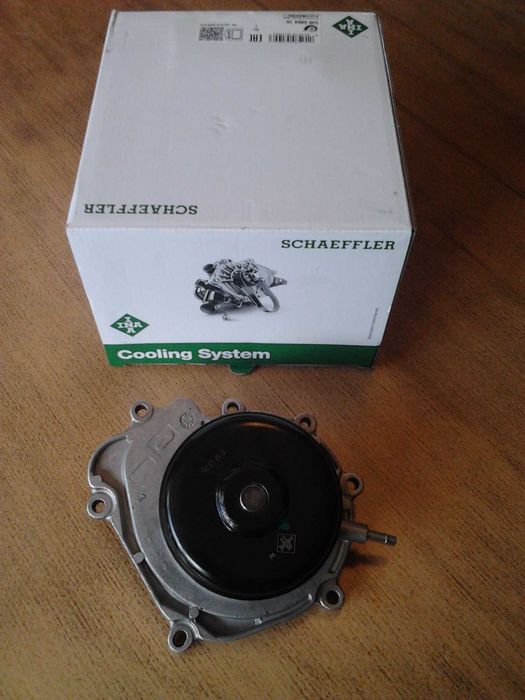 Водна помпа МЕРЦЕДЕС