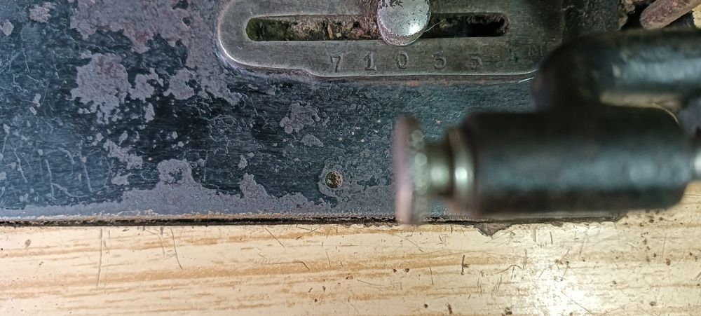 Mașina de cusut Singer