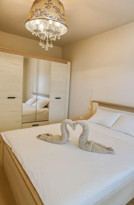 Дава се под наем Тристаен апартамент в Варна, Център - 72 кв.м за 600 € - Снимка #4