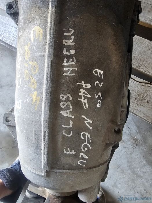 Cutie Viteza Mercedes-Benz E-Class W212 2009 - > 2.2 E 200 Cdi / Bluet