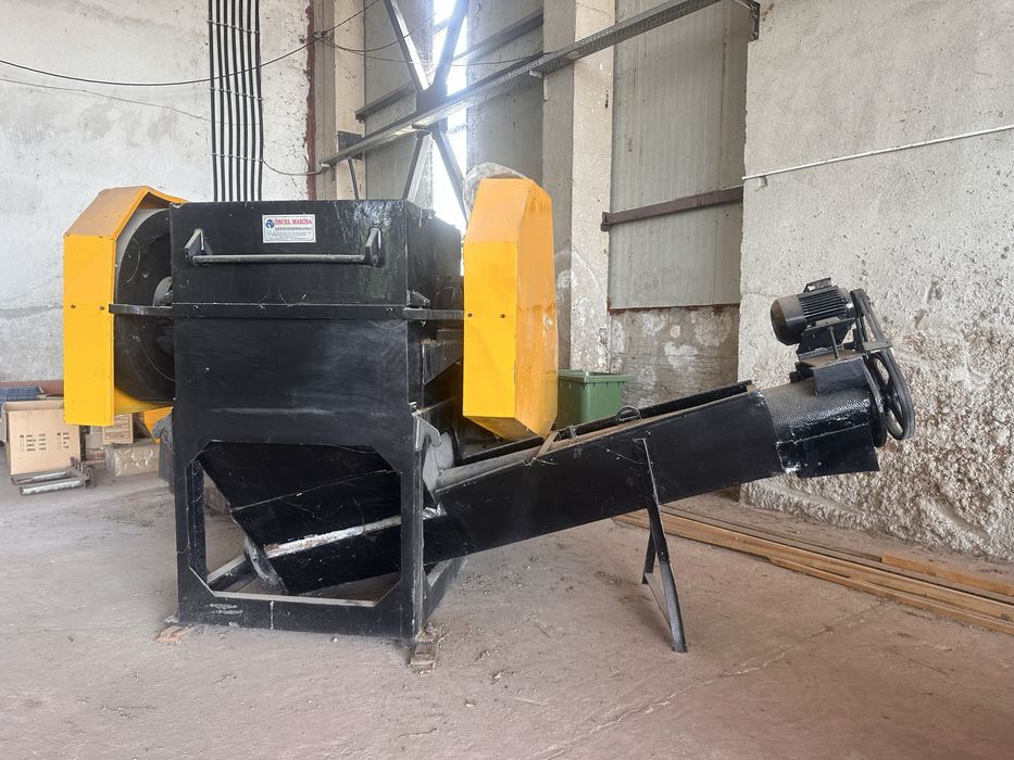 Мелачка за пластмаса