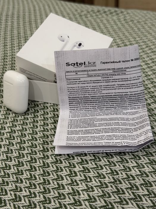 Apple AirPods оригинал с коробкой