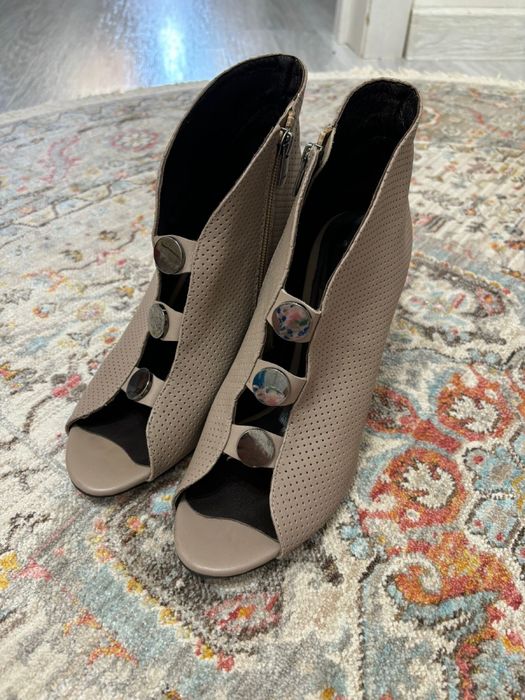 Женская обувь кожаная