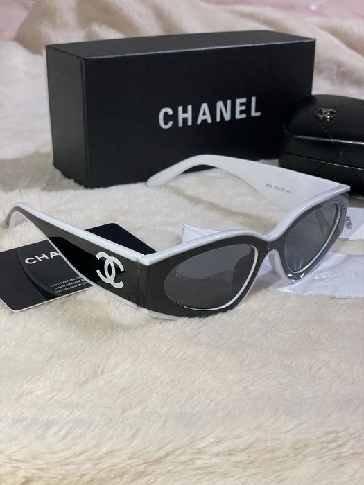 Ochelari de soare Chanel Cat Eye, Alb-Negru