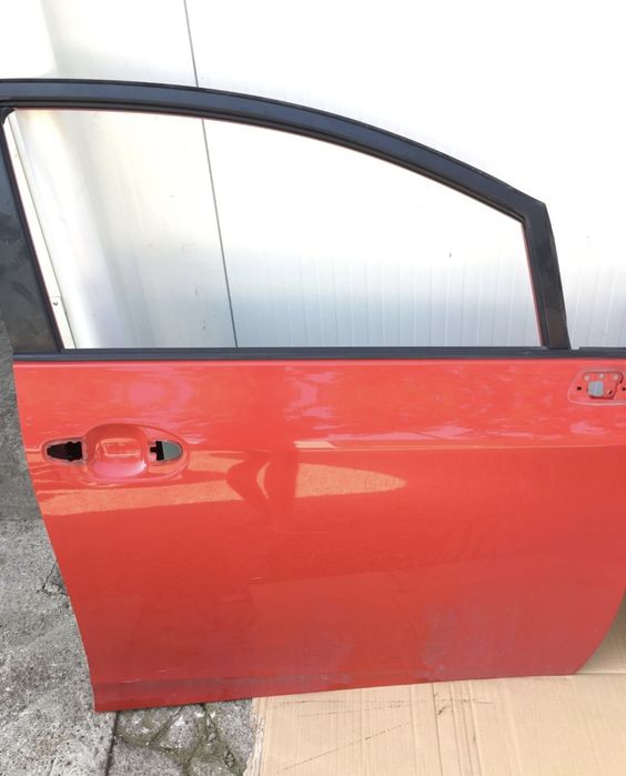 Usi St/Dr Fata Toyota Verso-S/Subaru Trezia 2010-2015