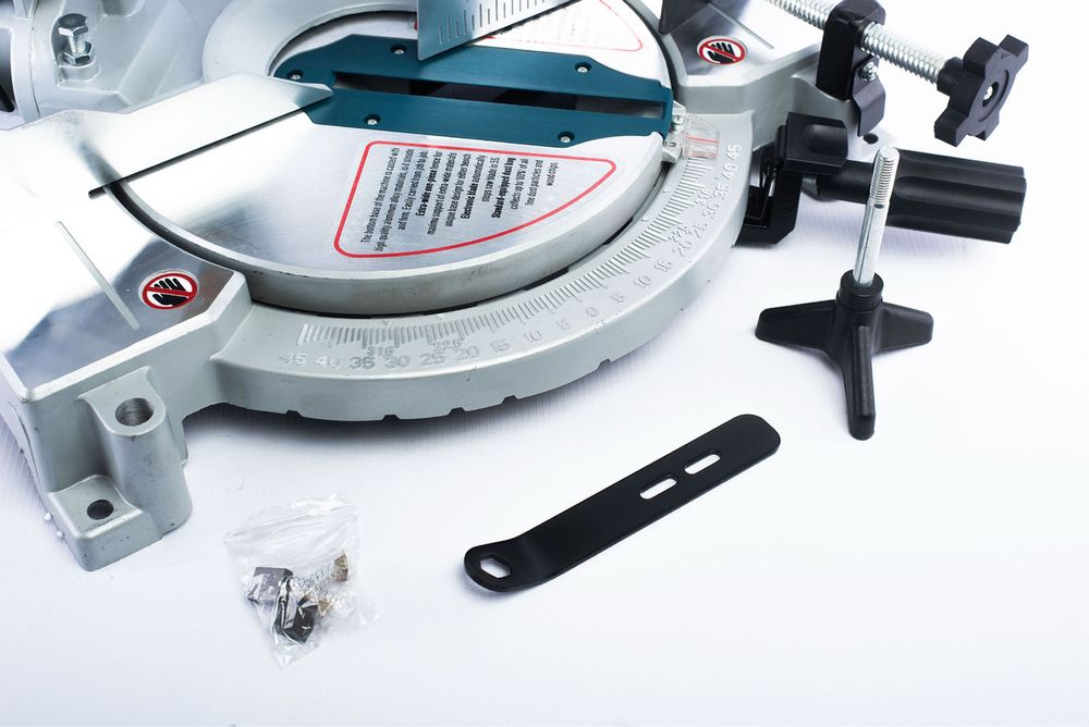 Прокат углорез торцовка аренда перфоратор отбойник краскопульт