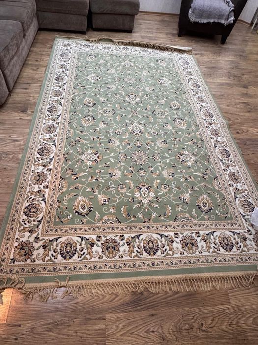 Ковры 2 шт 10000