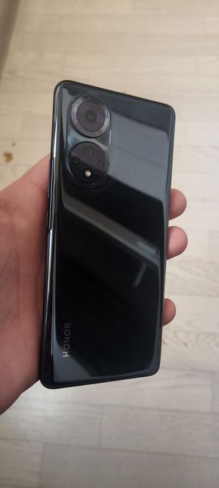 Продам смартфон Honor 50