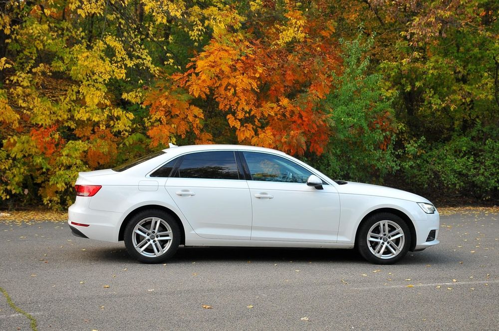 Audi A4 B9 2.0 tdi 2017 150 cai