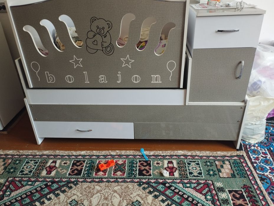 Детская кровать качалка и на вырост до 7 лет в хорошем состоянии