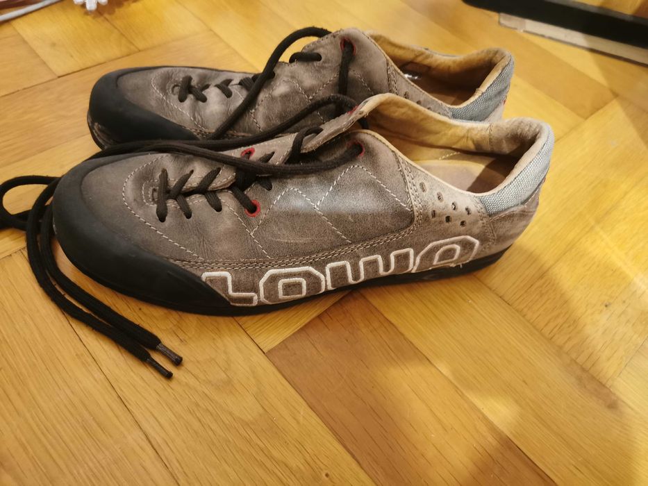 LOWA туристически обувки N 42,5