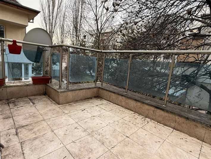 Дава се под наем Двустаен апартамент в София, Изток - 67 кв.м за 647.19 € - Снимка #3