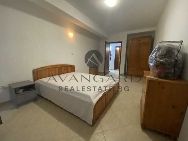 Продава се Двустаен апартамент в Пловдив, Христо Смирненски - 82 кв.м за 2074 €/кв.м - Снимка #2