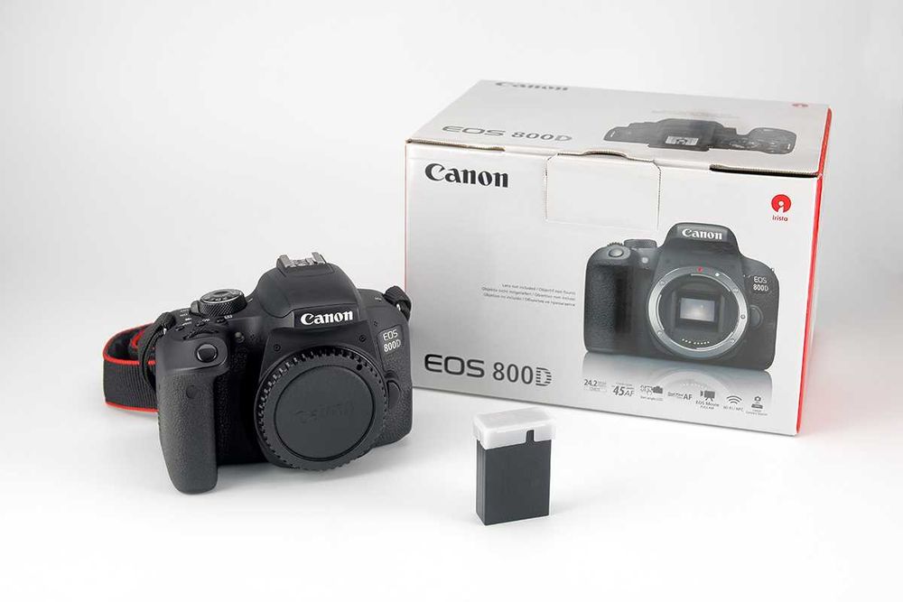 Canon EOS 800D - тяло
