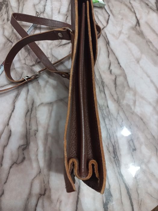 Чанта-ест.кожа,две прегради