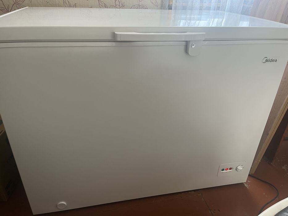 Морозильник Midea