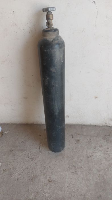 Угловой газ балон