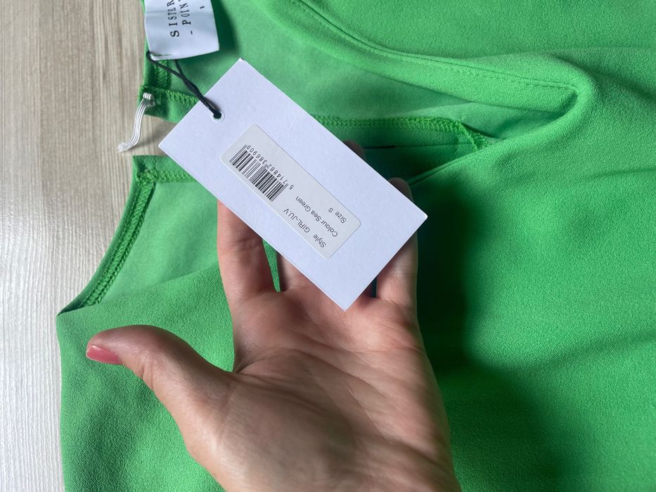 Рокля Guess и гащеризон