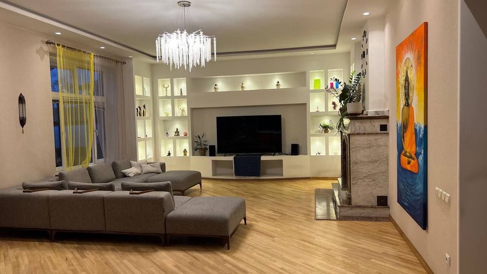 Современный дом в элитном районе столицы