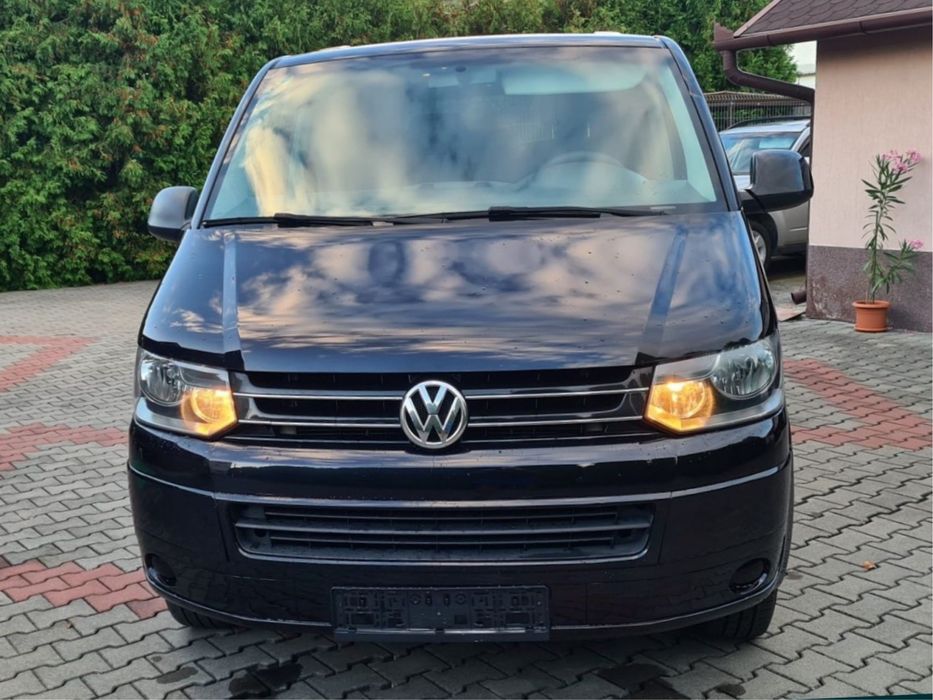 Volkswagen VW T5 Caravelle 2014 model LUNG, DSG, 9 locuri