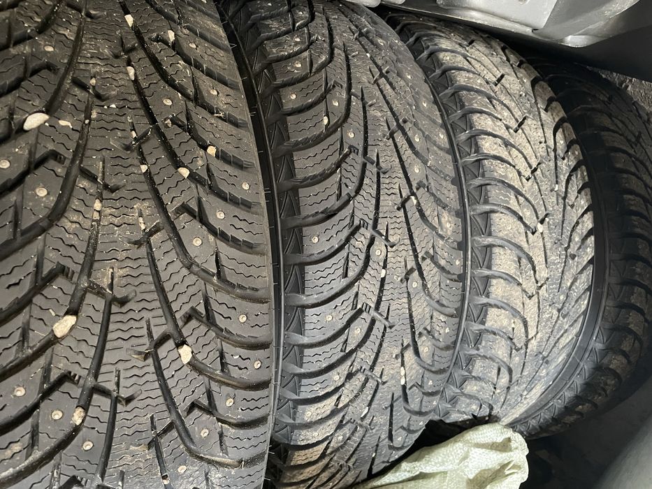 Продам комплект колес