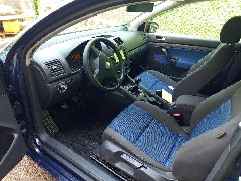 Продавам golf 5 1.4 75кс.