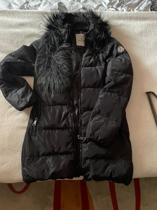Оригинално яке на марката moncler