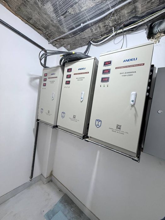 Стабилизатор напряжения ANDELI SVC-30 kVA 220V (Оригинал с QR-кодом)