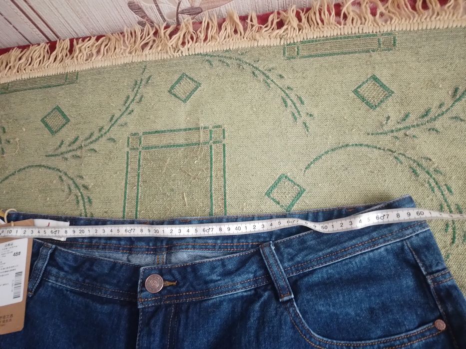 Продам джинсы ,широкие