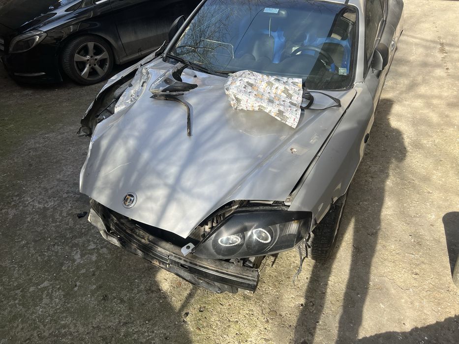 Hyundai coupe на части