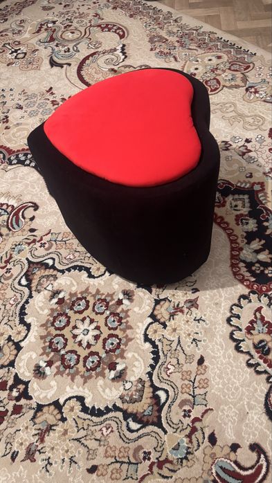 Пуфик  для спальни