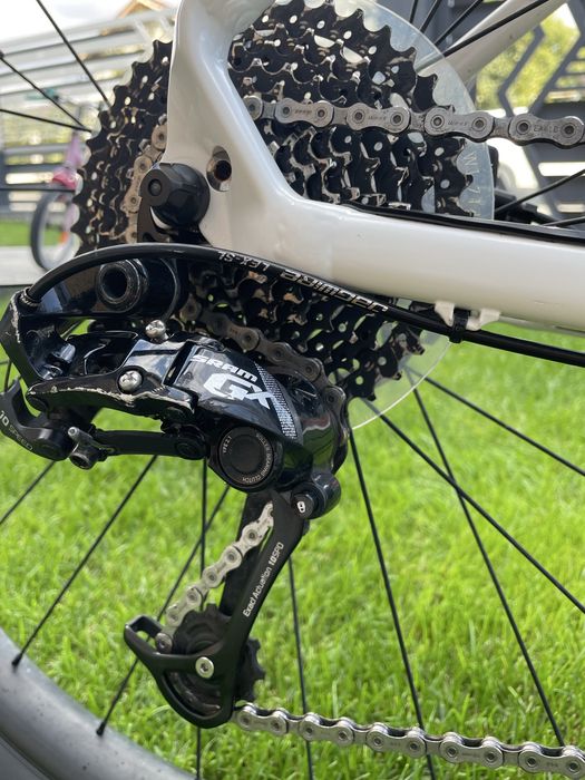 Bicicleta specialized fuse roti 27,5 frane hidraulice disk