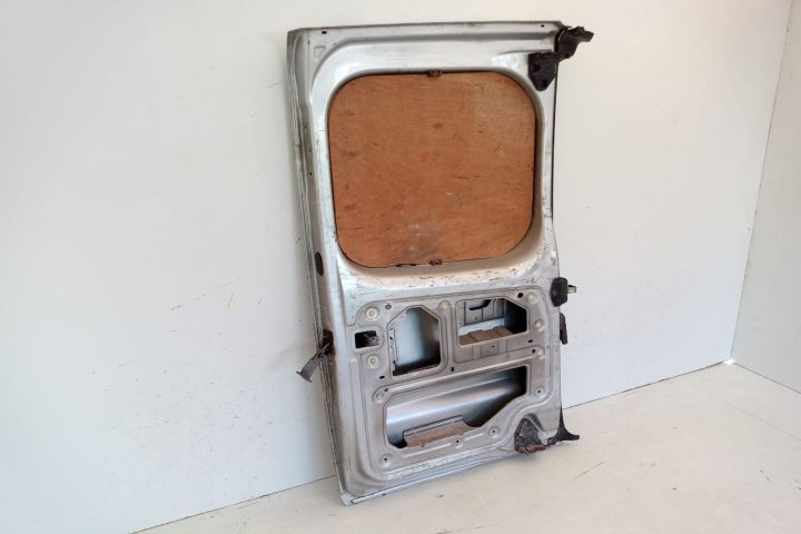 Usa batanta dreapta spate   0333GM65913 Renault Trafic  seria