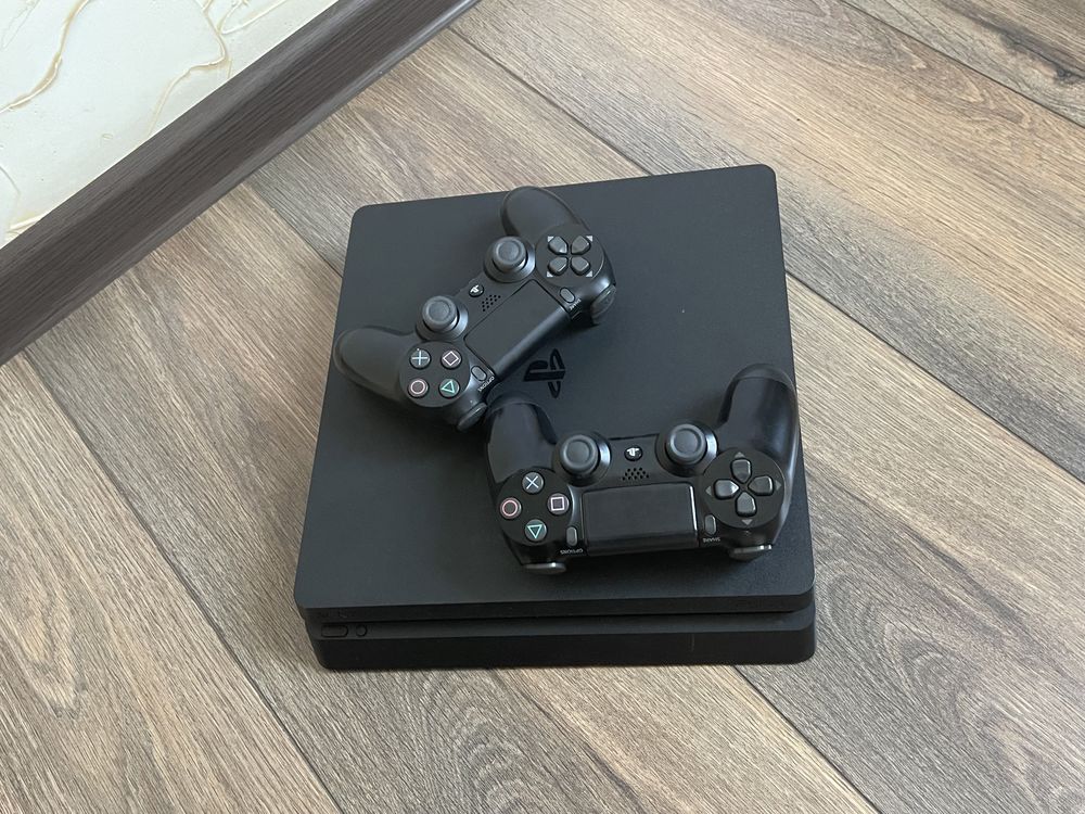 Коробка от ps4.