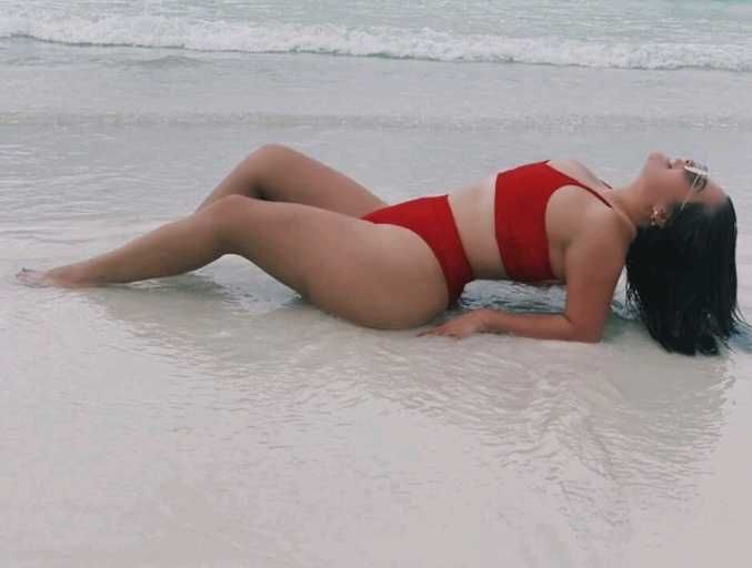 Costum de baie cu talie înaltă M si L